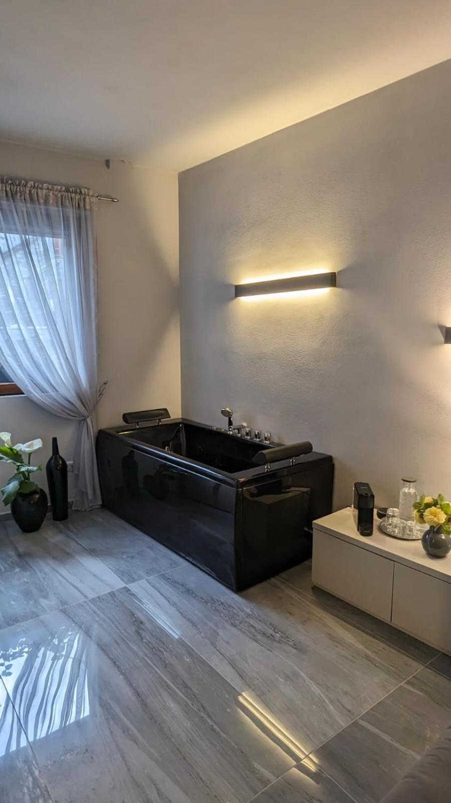 La Via Del Sale Accommodations Holidays Domodossola Exterior photo
